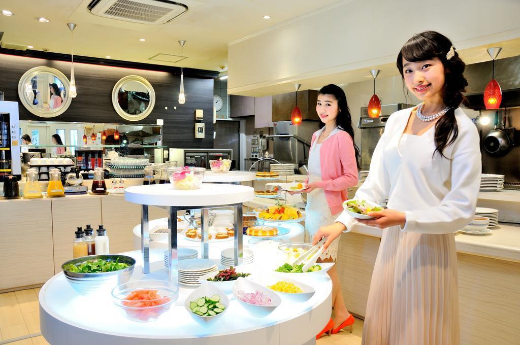 Grand Park Hotel Panex Tokyo Exterior photo